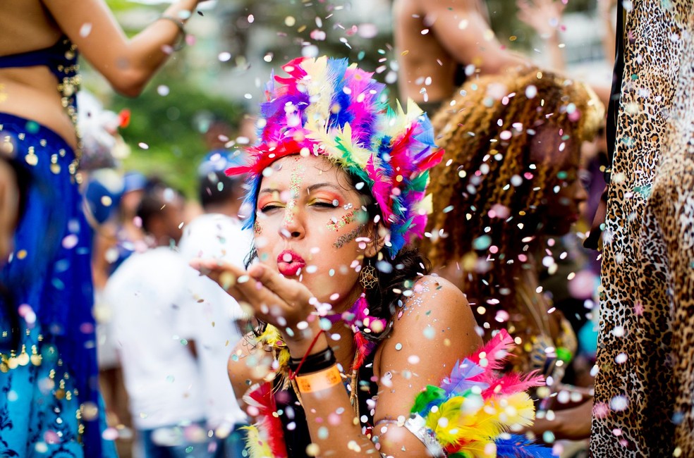 Cuidados com o cabelo e a pele no Carnaval