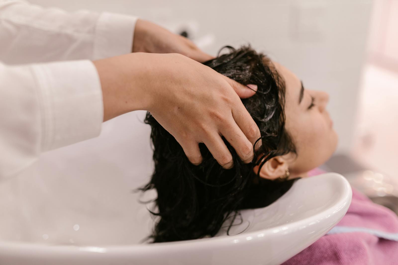 Como escolher o melhor shampoo para o seu tipo de cabelo